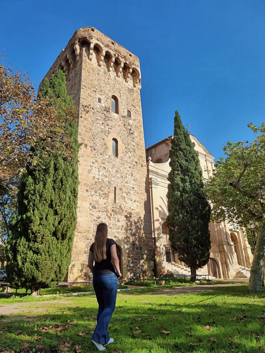 Torre y el Santuario de la Verge del Camí